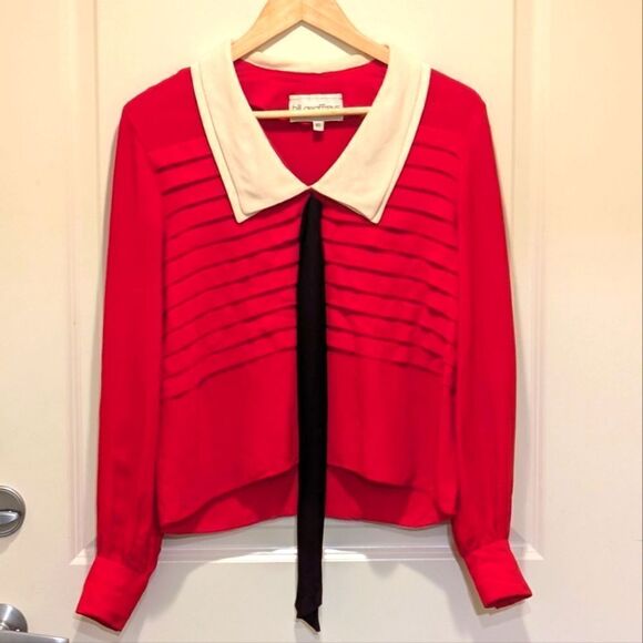 Gorgeous 80s Bill Geoffreys Double Pan Collar Pleated Blouse with Black Bow - Picture 2 of 6